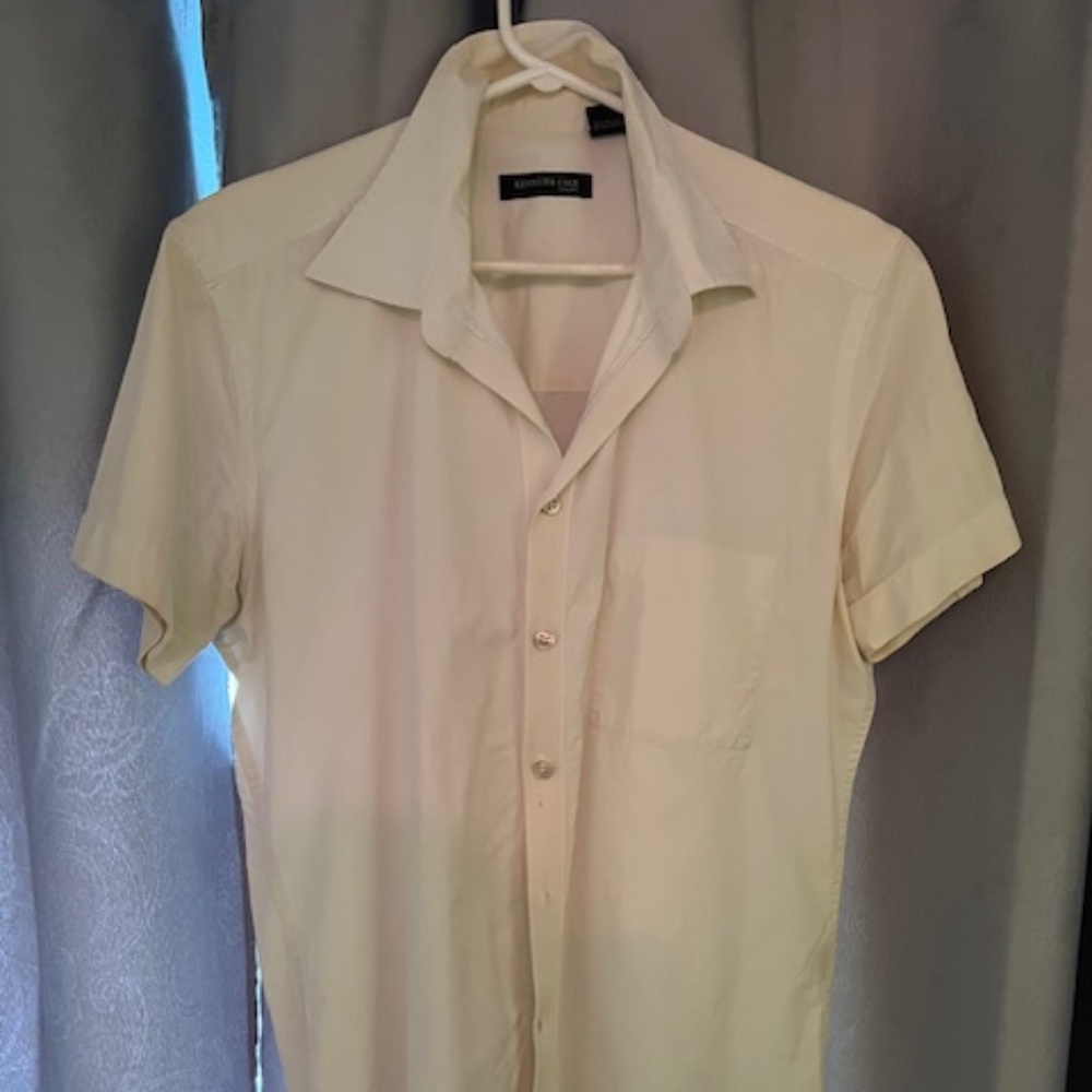 Kennth Cole off-white short-sleeve shirt